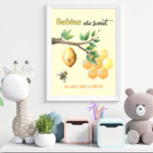 Los bebés son dulces, tomen un plato amarillo