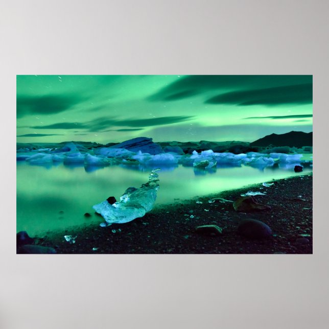 Póster Luces boreales sobre el lago Jokulsarlon, Islandia (Frente)