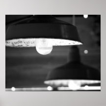 Luces rojas blancas y negras colgando 16x20