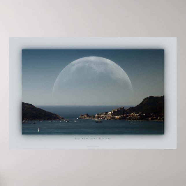 Póster luna grande sobre el mar (Frente)