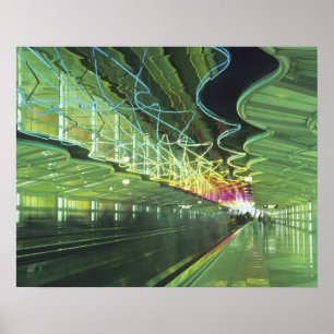 Póster Luz neón en el pasillo del aeropuerto de O'hare,