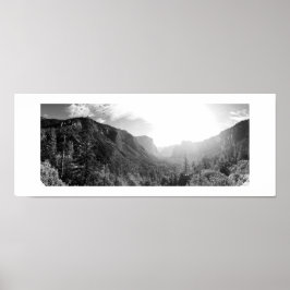 Póster Luz solar en el valle Panorámico Negro y Blanco