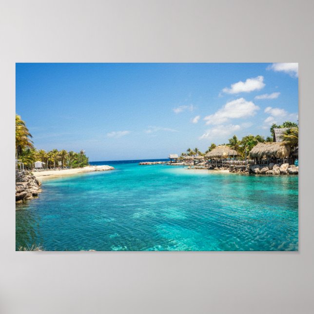 Póster Magnífica playa tropical azul con cabañas de paja (Frente)