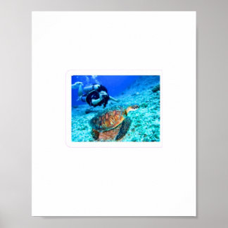 Póster Majestic Sea Turtle and Scuba Diver - Ocean Advent