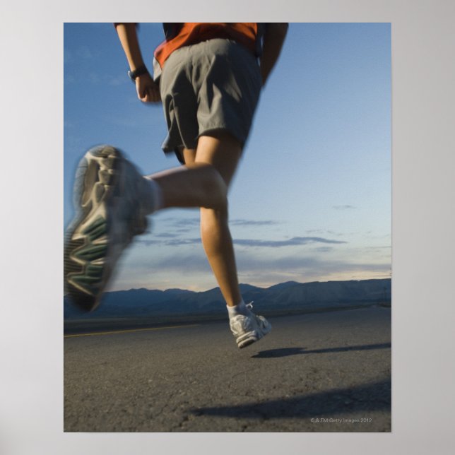 Póster Man in athletic gear running (Frente)