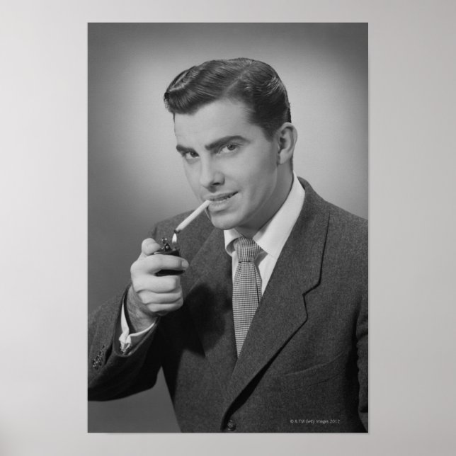 Póster Man Lighting Cigarette (Frente)