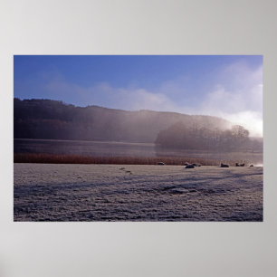 Póster Mañana de invierno fría Esthwaite Water England