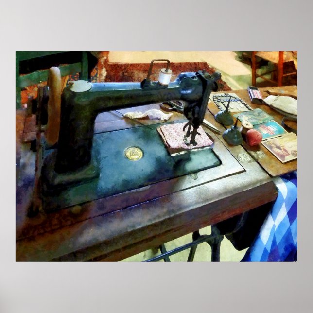 Póster Máquina De Coser Con Sissores (Frente)