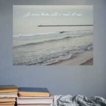 Mar frío y calmado en un día de invierno