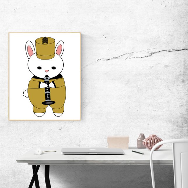 Póster Marcando Conejo de Banda Clarinet Oro Amarillo Neg (A poster of a rabbit playing the clarinet while wearing a gold yellow & black marching band uniform.)