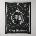 Póster Marco de fotos de Chalkboard Merry Christmas<br><div class="desc">Haga de esta temporada de vacaciones algo especial con este poster de fotos en pizarra de Navidad. Añade tu propia fotografía para un regalo único de decoración de vacaciones. Celebre una primera Navidad o un recuerdo especial con este poster festivo adorable y rústico.</div>