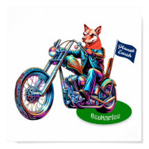 Mascota EcoMarlee montando moto con bandera