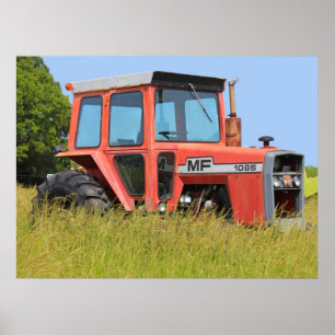 Póster Massey Ferguson Estacionado En Un Campo En 1085