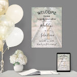 Póster Me alegro de que el Boda haya dado la bienvenida a<br><div class="desc">Bienvenidos bodas invitados a su ceremonia o recepción con una elegante foto personalizado de un poster de 18 "x24". La imagen y todo el texto son simples de personalizar. (IMAGEN PLACEMENT TIP: Una manera fácil de centrar una foto exactamente como quieres es recortarla antes de subirla al sitio web de...</div>