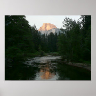 Póster Medio atardecer de doma en el Parque Nacional Yose