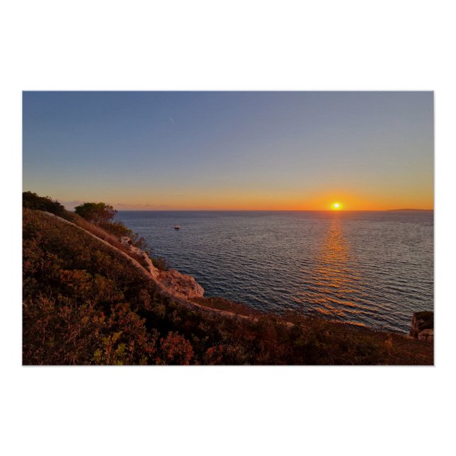 Póster Mediterranean sunset with a boat  (Anverso)