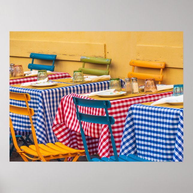 Póster Mesas de restaurante coloridas (Frente)