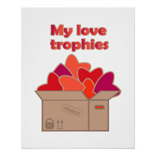 Póster Mis trofeos de amor en la caja llena de corazones