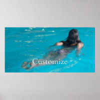 Modelo femenino de natación Thunder_Cove