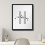Póster Moderno simple personalizado Personalizado<br><div class="desc">Manténgalo simple y audaz,  este estilo minimalista gris y negro inicial y nombre se verá impactante en cualquier pared. Se puede descargar. Se puede transferir a cualquier producto en zazzle.  Puede cambiar el esquema de color y las fuentes con la herramienta de diseño.</div>
