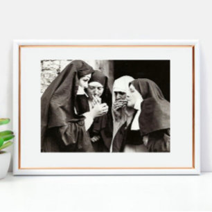 Póster Monjas fumando fotografía vintage 12x8in