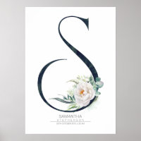 Monograma de letra S flores blancas y follaje