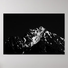 Póster Montaña cubierta de nieve blanca y negra minimalis