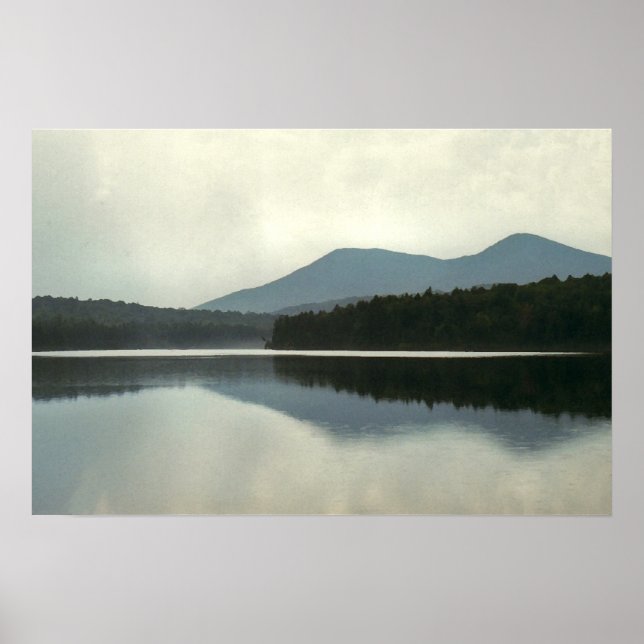 Póster Montaña Pond (Frente)