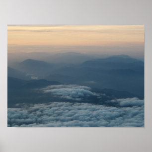 Póster Montañas Cascada del Norte al atardecer