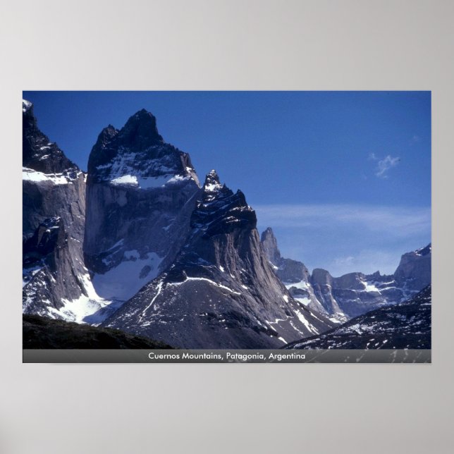 Póster Montañas Cuernos, Patagonia, Argentina (Frente)