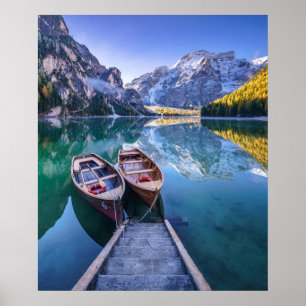 Póster Montañas de la dolomía del lago el   Braies,
