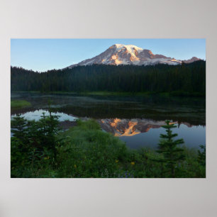 Póster Monte Rainier Reflejado Sunrise II
