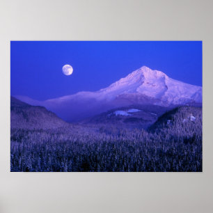 Póster Moonrise over Mt Hood winter, Oregon