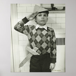 Póster Muchacho que sostiene una espada de madera