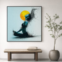 Mujer Meditando Postura de Yoga de Luna Dorada