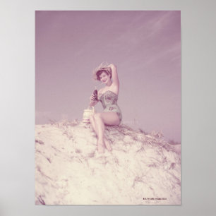 Póster Mujer que se relaja en la playa