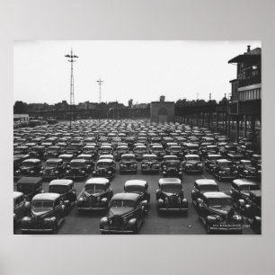 Póster Mujer que se sienta por la chimenea B&W