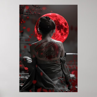 Póster mujer samurái japonesa con tatuaje bajo luna llena