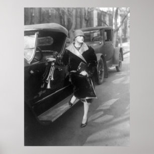 Póster Mujer y coches hermosos, 1926