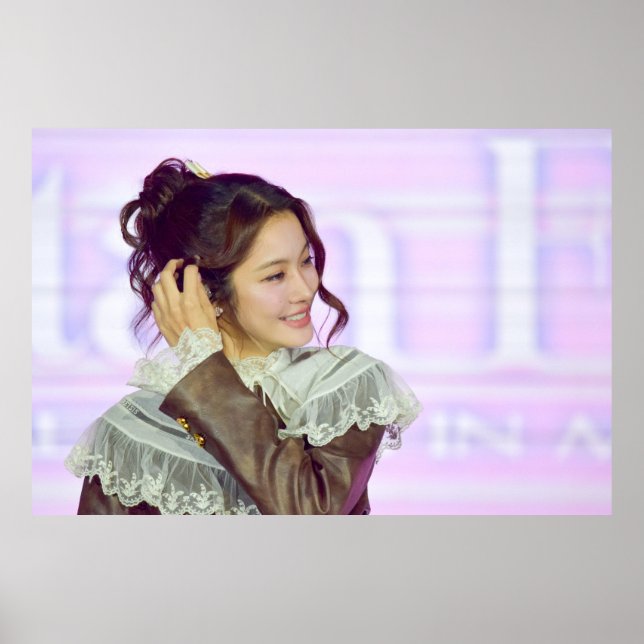 Póster Namtan Tipnaree (Frente)