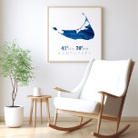 Póster Nantucket de color de agua azul con coordenadas<br><div class="desc">Mapa Nantucket de color Azul con coordenadas. Hermosa obra de arte para los amantes de ACK, ya sea que vivan allí o de vacaciones en Nantucket. Gran Keepsake que muestra las coordenadas de la isla de Nantucket, que está fuera de Massachusetts. Si desea tener un color diferente o necesita coordenadas...</div>