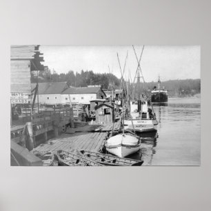 Póster Newport, Oregon Waterfront View of Fishing Boats
