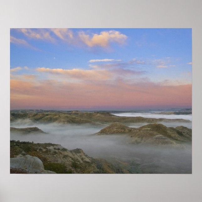 Póster Niebla del río Misuri cuelga en el río (Frente)