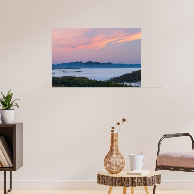 Póster Niebla matutina del amanecer en el valle de Trigla (Salón 3)