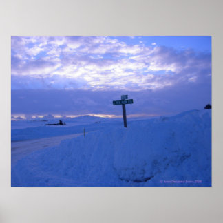 Póster Nieve y puesta de sol