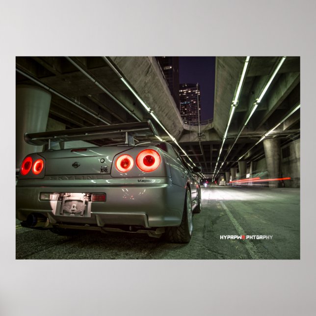 Póster Nissan Skyline GT-R34 en el centro de Los Ángeles (Frente)