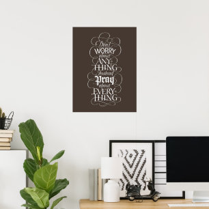 Póster NO TE PREOCUPES POR NADA - Caligrafía religiosa