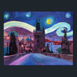 Póster Noche estrellada en Praga sobre el puente Carlos<br><div class="desc">El puente Carlos de Praga por la noche es magnífico. Las animaciones, los músicos, las luces, las vistas impresionantes. Hemos estado ahí justo antes que los navidades - nos han encantado, capturamos este encantamiento en una pintura - aquí está. Puente Carlos de noche - ¿También te ha encantado?</div>
