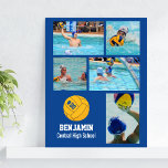 Póster Nombre del equipo de Collage de fotos de waterpolo<br><div class="desc">Este poster de collage de fotos personalizadas de waterpolo incluye tus fotos favoritas subidas, un gráfico de naranja de waterpolo con el número de tu jugador (borrar fácilmente), y texto adicional como el nombre de tu jugador y/o nombre del equipo. Este diseño se ajusta con un color de fondo de...</div>