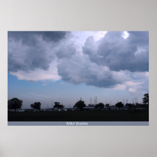 Póster Nubes majestuosas sobre el lago 1